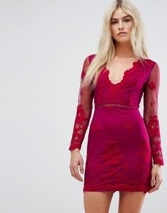 Сетчатое платье мини с глубоким вырезом и вышивкой Love Triangle - Красный