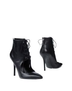 Полусапоги и высокие ботинки Guess