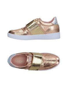 Низкие кеды и кроссовки Guess