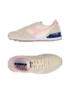 Низкие кеды и кроссовки Diadora