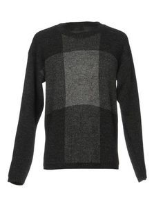 Свитер Vneck