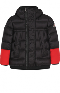 Пуховая куртка с капюшоном и контрастной отделкой Moncler Enfant