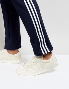 Бежевые кроссовки adidas Originals Court Vantage BZ0433 - Бежевый