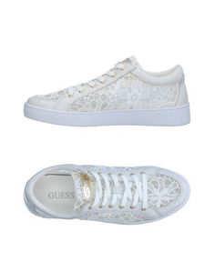 Низкие кеды и кроссовки Guess