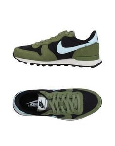 Низкие кеды и кроссовки Nike