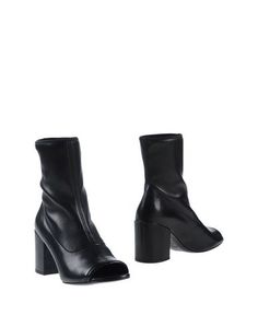 Полусапоги и высокие ботинки Stuart Weitzman