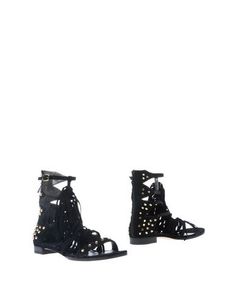 Сандалии Stuart Weitzman