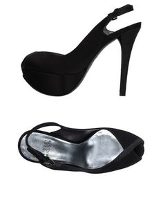 Сандалии Stuart Weitzman