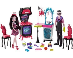 Игровой набор Monster High «Семья Дракулауры» из серии «Семья Монстриков»