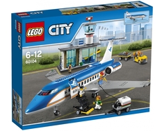 Конструктор LEGO City 60104 Пассажирский терминал аэропорта