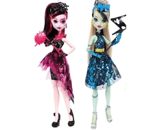 Кукла Monster High «Буникальные танцы» с аксессуарами 26 см в ассортименте