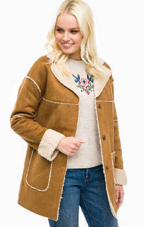 Демисезонная дубленка коричневого цвета Mustang