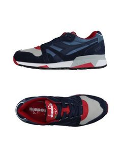 Низкие кеды и кроссовки Diadora