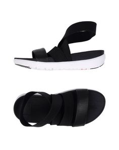 Сандалии Fitflop