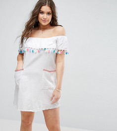 Платье с открытыми плечами и отделкой кисточками Boohoo Plus - Белый