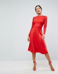 Приталенное платье миди с кружевными вставками ASOS Premium - Красный