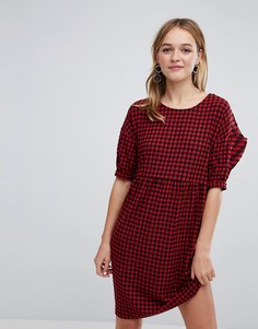 Свободное платье в клетку Pieces - Черный
