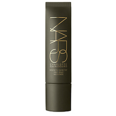 NARS Легкое тональное средство с эффектом сияния Charlotte Gainsbourg ОЧЕНЬ СВЕТЛЫЙ