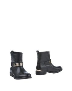 Полусапоги и высокие ботинки Guess