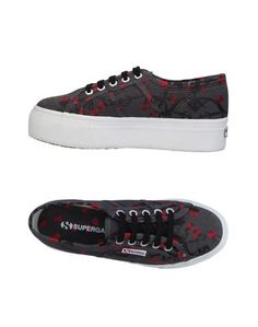 Низкие кеды и кроссовки Superga