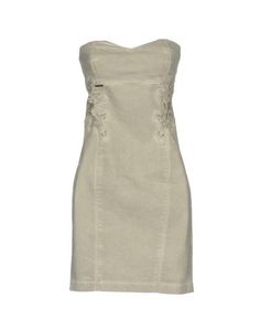 Короткое платье Guess