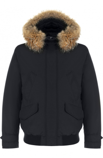 Пуховый бомбер на молнии с меховой отделкой воротника Woolrich