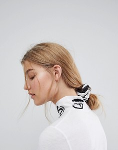Резинка для волос с принтом ASOS Made In Kenya - Мульти