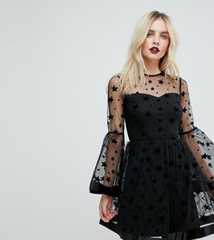 Короткое приталенное сетчатое платье с расклешенными рукавами и принтом звезд ASOS PETITE - Черный