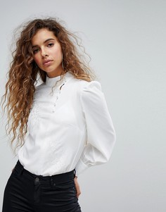 Блузка с высоким воротом и вышивкой Fashion Union - Белый