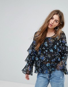 Блузка с цветочным принтом и оборками PrettyLittleThing - Темно-синий