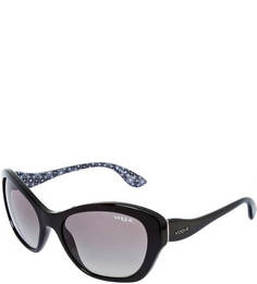 Солнцезащитные очки в пластиковой оправе Vogue