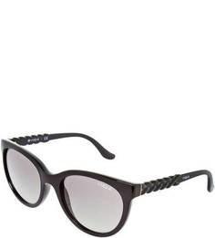 Солнцезащитные очки с пластиковой оправой Vogue