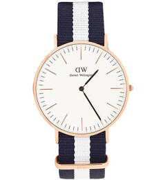 Часы с циферблатом круглой формы Daniel Wellington