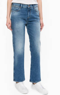 Прямые джинсы бойфренды Wrangler