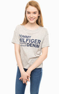 Серая футболка с логотипом бренда Hilfiger Denim