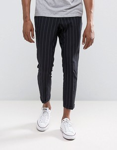 Узкие укороченные брюки в черную полоску New Look - Черный