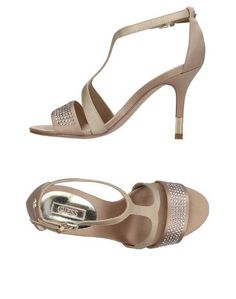 Сандалии Guess