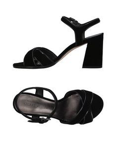 Сандалии Stuart Weitzman