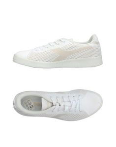 Низкие кеды и кроссовки Diadora