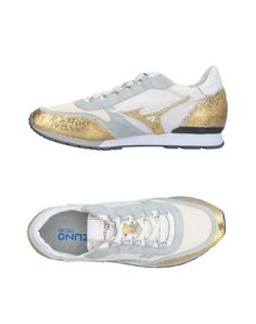 Низкие кеды и кроссовки Mizuno