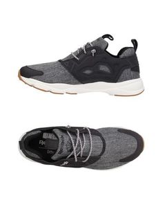 Низкие кеды и кроссовки Reebok