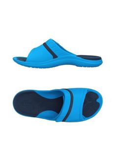 Сандалии Crocs