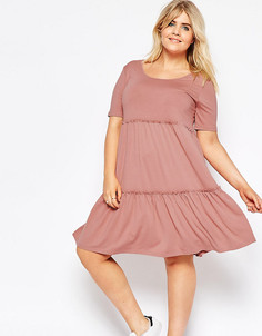 Ярусное свободное платье с короткими рукавами ASOS CURVE - Розовый