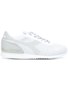 кроссовки с панельным дизайном Diadora