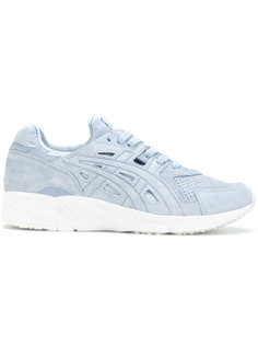 кроссовки на шнуровке Asics