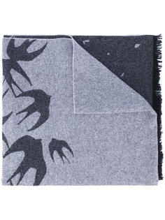 шарф с рисунком из ласточек McQ Alexander McQueen
