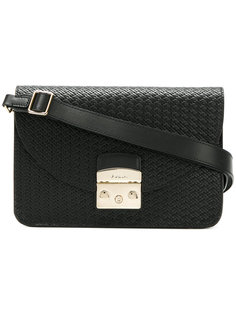 тисненая сумка через плечо Furla
