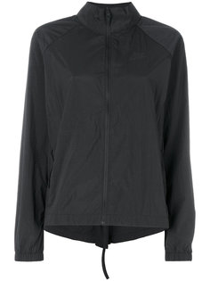 спортивная куртка Nike
