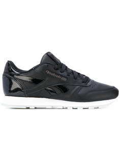 классические кроссовки Reebok