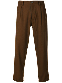 укороченные брюки с декоративными перьями Pt01